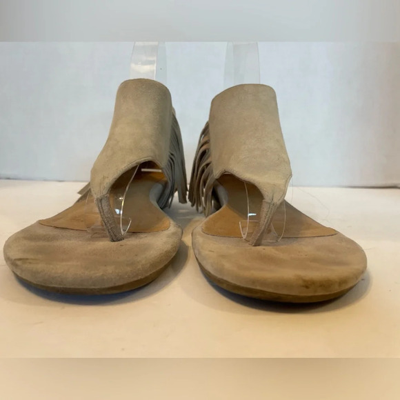 Adam Tucker By Me Too Tan Leather Fringe Boho Sandals Size 6 1/2 M - Picture 4 of 7